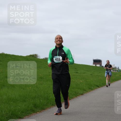 04.05.2025 - 8. Wedeler Halbmarathon Yannick Fuchs http://msf.ph/oto/7835580 04.05.2025 11:44:36 Laufen 432 meine-sportfotos.de