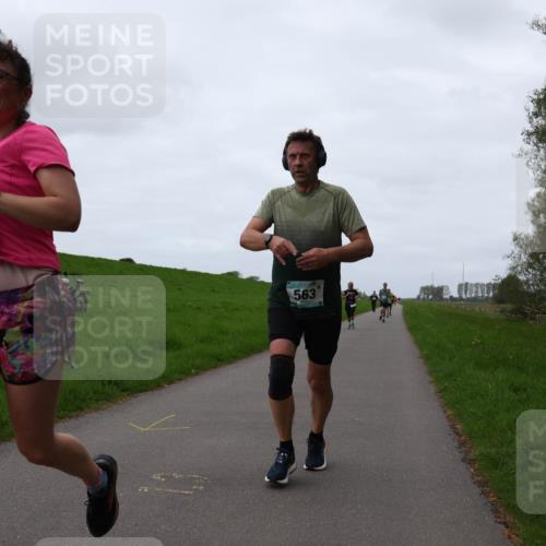 04.05.2025 - 8. Wedeler Halbmarathon Yannick Fuchs http://msf.ph/oto/7835644 04.05.2025 11:23:26 Laufen 796, 563 meine-sportfotos.de