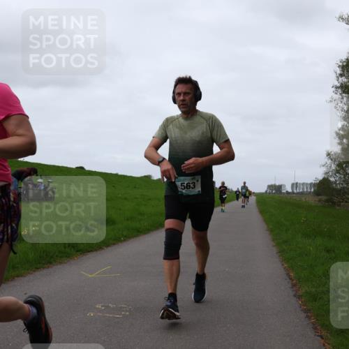04.05.2025 - 8. Wedeler Halbmarathon Yannick Fuchs http://msf.ph/oto/7835647 04.05.2025 11:23:26 Laufen 796, 563 meine-sportfotos.de