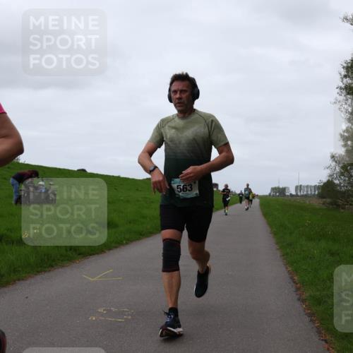 04.05.2025 - 8. Wedeler Halbmarathon Yannick Fuchs http://msf.ph/oto/7835652 04.05.2025 11:23:26 Laufen 6, 563 meine-sportfotos.de