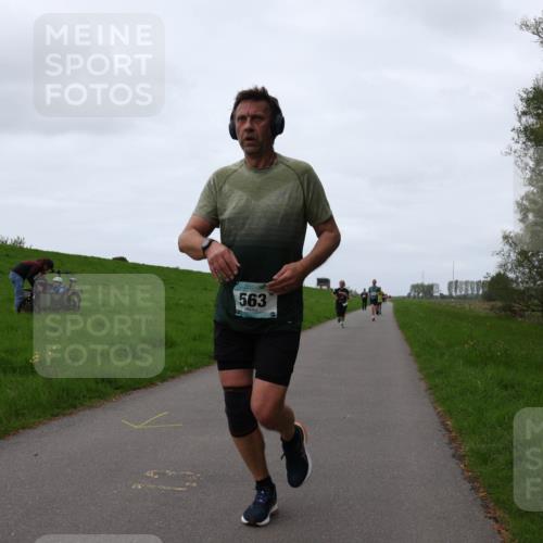 04.05.2025 - 8. Wedeler Halbmarathon Yannick Fuchs http://msf.ph/oto/7835659 04.05.2025 11:23:26 Laufen 563 meine-sportfotos.de