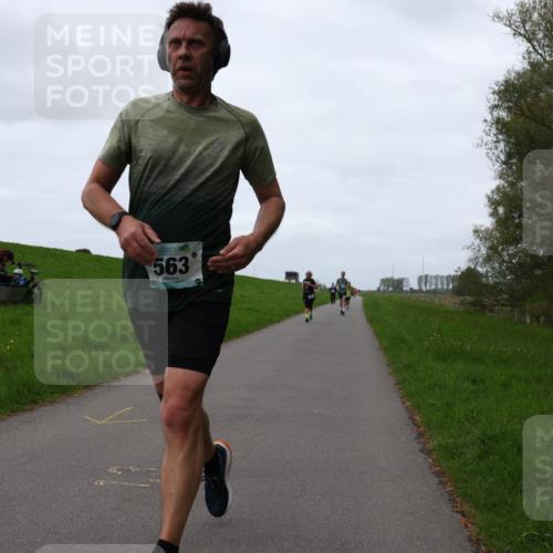 04.05.2025 - 8. Wedeler Halbmarathon Yannick Fuchs http://msf.ph/oto/7835670 04.05.2025 11:23:26 Laufen 563 meine-sportfotos.de