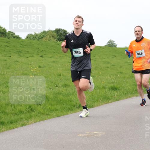 04.05.2025 - 8. Wedeler Halbmarathon Lena Gebhardt http://msf.ph/oto/7835688 04.05.2025 11:28:27 Laufen 265, 949 meine-sportfotos.de