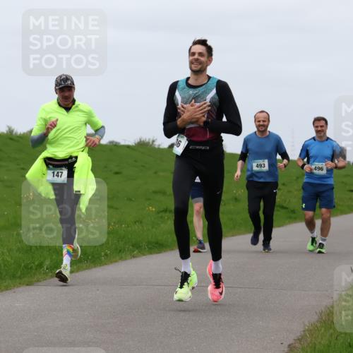 04.05.2025 - 8. Wedeler Halbmarathon Lena Gebhardt http://msf.ph/oto/7835734 04.05.2025 11:28:48 Laufen 147, 493, 496 meine-sportfotos.de