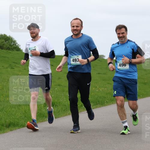 04.05.2025 - 8. Wedeler Halbmarathon Lena Gebhardt http://msf.ph/oto/7835779 04.05.2025 11:28:53 Laufen 05, 493, 496 meine-sportfotos.de