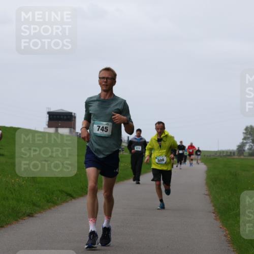 04.05.2025 - 8. Wedeler Halbmarathon Yannick Fuchs http://msf.ph/oto/7835783 04.05.2025 11:23:30 Laufen 745, 375, 874, 508 meine-sportfotos.de
