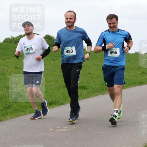 04.05.2025 - 8. Wedeler Halbmarathon Lena Gebhardt http://msf.ph/oto/7835786 04.05.2025 11:28:54 Laufen 495, 493, 496 meine-sportfotos.de