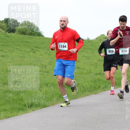 04.05.2025 - 8. Wedeler Halbmarathon Lena Gebhardt http://msf.ph/oto/7835829 04.05.2025 11:29:14 Laufen 10, 1194, 920, 374 meine-sportfotos.de