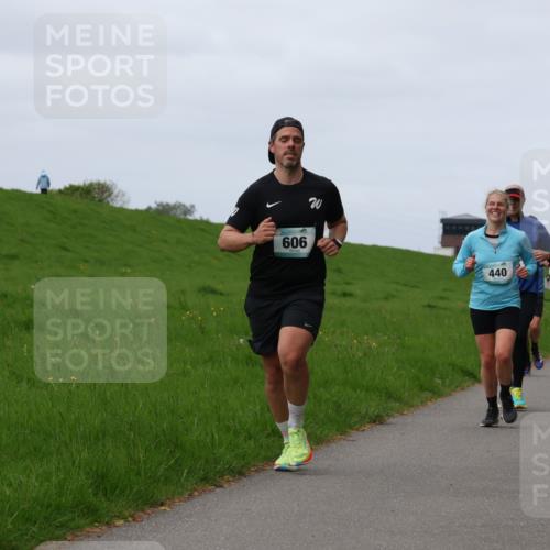 04.05.2025 - 8. Wedeler Halbmarathon Yannick Fuchs http://msf.ph/oto/7835834 04.05.2025 11:45:04 Laufen 606, 440, 1135 meine-sportfotos.de