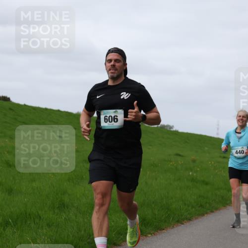 04.05.2025 - 8. Wedeler Halbmarathon Yannick Fuchs http://msf.ph/oto/7835866 04.05.2025 11:45:06 Laufen 606, 440, 170, 35 meine-sportfotos.de
