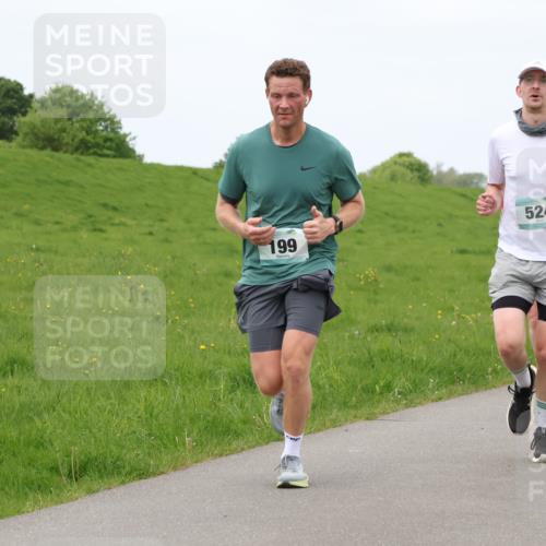 04.05.2025 - 8. Wedeler Halbmarathon Lena Gebhardt http://msf.ph/oto/7835877 04.05.2025 11:29:21 Laufen 199, 524, 913, 681 meine-sportfotos.de