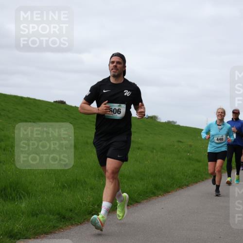 04.05.2025 - 8. Wedeler Halbmarathon Yannick Fuchs http://msf.ph/oto/7835883 04.05.2025 11:45:07 Laufen 606, 440 meine-sportfotos.de