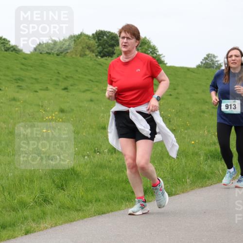 04.05.2025 - 8. Wedeler Halbmarathon Lena Gebhardt http://msf.ph/oto/7835905 04.05.2025 11:29:24 Laufen 913, 681 meine-sportfotos.de