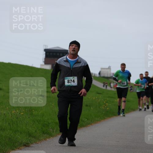 04.05.2025 - 8. Wedeler Halbmarathon Yannick Fuchs http://msf.ph/oto/7835906 04.05.2025 11:23:39 Laufen 874 meine-sportfotos.de