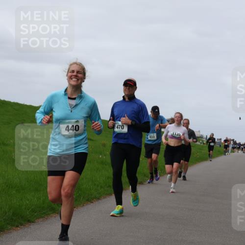 04.05.2025 - 8. Wedeler Halbmarathon Yannick Fuchs http://msf.ph/oto/7835922 04.05.2025 11:45:08 Laufen 440, 470, 833, 1135 meine-sportfotos.de