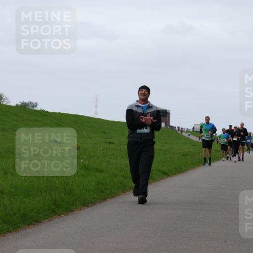 04.05.2025 - 8. Wedeler Halbmarathon Yannick Fuchs http://msf.ph/oto/7835931 04.05.2025 11:23:41 Laufen  meine-sportfotos.de