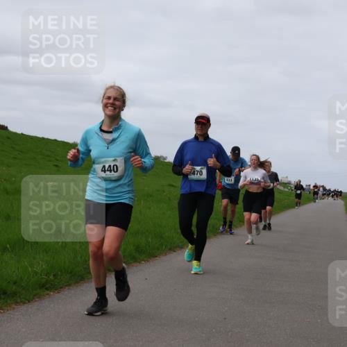 04.05.2025 - 8. Wedeler Halbmarathon Yannick Fuchs http://msf.ph/oto/7835940 04.05.2025 11:45:09 Laufen 440, 470, 833, 1135 meine-sportfotos.de