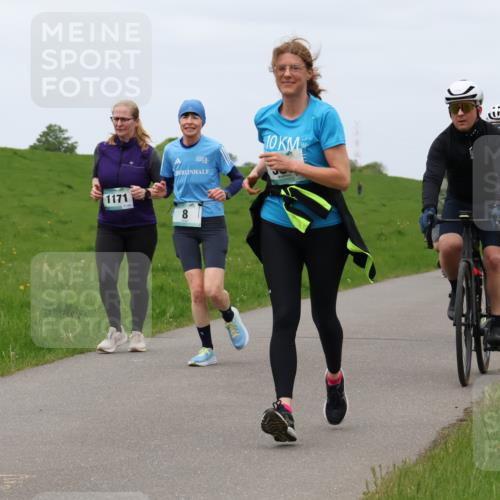04.05.2025 - 8. Wedeler Halbmarathon Lena Gebhardt http://msf.ph/oto/7835941 04.05.2025 11:29:28 Laufen 1171, 135, 8, 10 meine-sportfotos.de