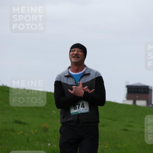 04.05.2025 - 8. Wedeler Halbmarathon Yannick Fuchs http://msf.ph/oto/7835944 04.05.2025 11:23:42 Laufen 874, 118 meine-sportfotos.de