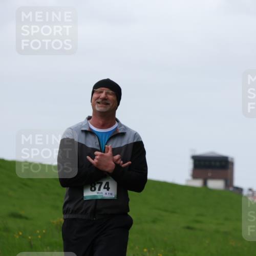 04.05.2025 - 8. Wedeler Halbmarathon Yannick Fuchs http://msf.ph/oto/7835957 04.05.2025 11:23:43 Laufen 874, 118 meine-sportfotos.de