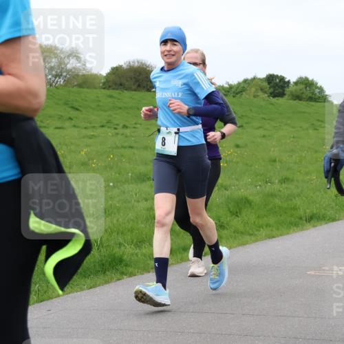 04.05.2025 - 8. Wedeler Halbmarathon Lena Gebhardt http://msf.ph/oto/7835964 04.05.2025 11:29:31 Laufen 83 meine-sportfotos.de
