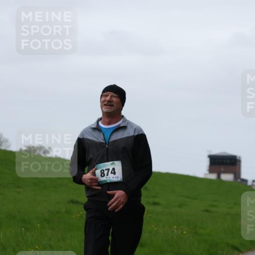 04.05.2025 - 8. Wedeler Halbmarathon Yannick Fuchs http://msf.ph/oto/7835971 04.05.2025 11:23:43 Laufen 874, 118 meine-sportfotos.de