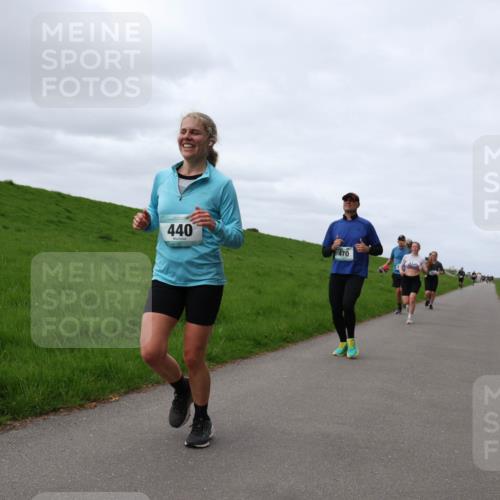 04.05.2025 - 8. Wedeler Halbmarathon Yannick Fuchs http://msf.ph/oto/7835974 04.05.2025 11:45:10 Laufen 440, 470 meine-sportfotos.de