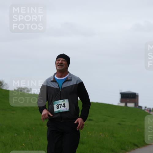 04.05.2025 - 8. Wedeler Halbmarathon Yannick Fuchs http://msf.ph/oto/7835975 04.05.2025 11:23:43 Laufen 874, 118 meine-sportfotos.de