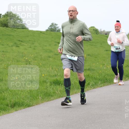 04.05.2025 - 8. Wedeler Halbmarathon Lena Gebhardt http://msf.ph/oto/7835980 04.05.2025 11:29:35 Laufen 864 meine-sportfotos.de