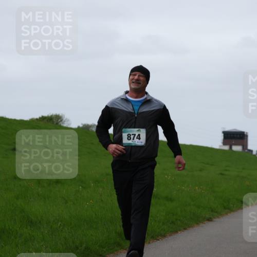 04.05.2025 - 8. Wedeler Halbmarathon Yannick Fuchs http://msf.ph/oto/7835983 04.05.2025 11:23:43 Laufen 874, 118 meine-sportfotos.de