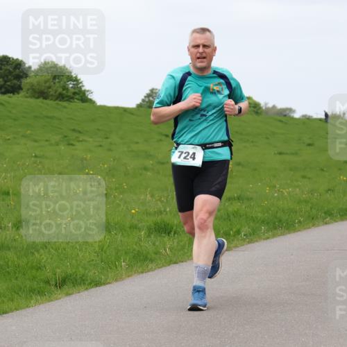 04.05.2025 - 8. Wedeler Halbmarathon Lena Gebhardt http://msf.ph/oto/7836010 04.05.2025 11:29:40 Laufen 724, 789 meine-sportfotos.de