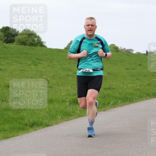 04.05.2025 - 8. Wedeler Halbmarathon Lena Gebhardt http://msf.ph/oto/7836014 04.05.2025 11:29:40 Laufen 220, 789 meine-sportfotos.de