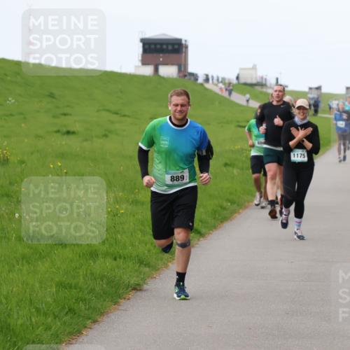 04.05.2025 - 8. Wedeler Halbmarathon Yannick Fuchs http://msf.ph/oto/7836044 04.05.2025 11:23:50 Laufen 889, 1175, 1141 meine-sportfotos.de
