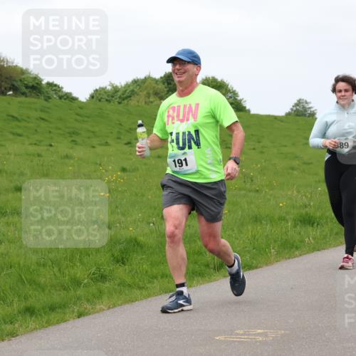 04.05.2025 - 8. Wedeler Halbmarathon Lena Gebhardt http://msf.ph/oto/7836123 04.05.2025 11:30:04 Laufen 191, 389 meine-sportfotos.de