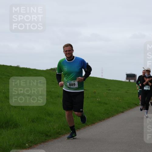 04.05.2025 - 8. Wedeler Halbmarathon Yannick Fuchs http://msf.ph/oto/7836129 04.05.2025 11:23:53 Laufen 889, 1175, 1141 meine-sportfotos.de