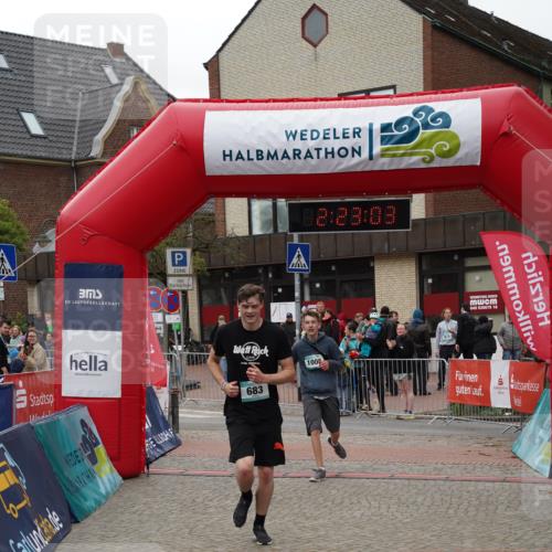 04.05.2025 - 8. Wedeler Halbmarathon Felixshl http://msf.ph/oto/7836216 04.05.2025 12:23:00 Ziel 595, 683, 974, 1005 meine-sportfotos.de