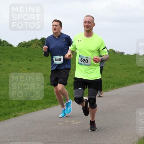 04.05.2025 - 8. Wedeler Halbmarathon Lena Gebhardt http://msf.ph/oto/7836253 04.05.2025 11:30:15 Laufen 648, 620 meine-sportfotos.de