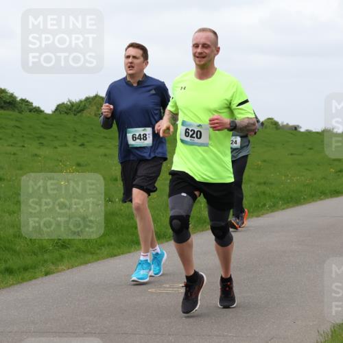 04.05.2025 - 8. Wedeler Halbmarathon Lena Gebhardt http://msf.ph/oto/7836257 04.05.2025 11:30:15 Laufen 648, 620, 24 meine-sportfotos.de