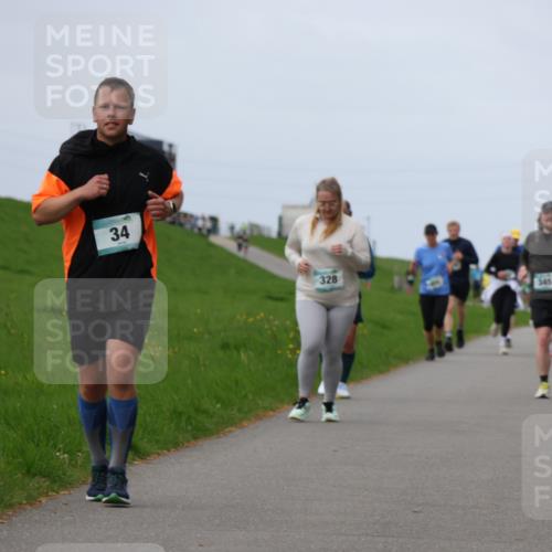 04.05.2025 - 8. Wedeler Halbmarathon Yannick Fuchs http://msf.ph/oto/7836336 04.05.2025 11:45:30 Laufen 34, 328 meine-sportfotos.de