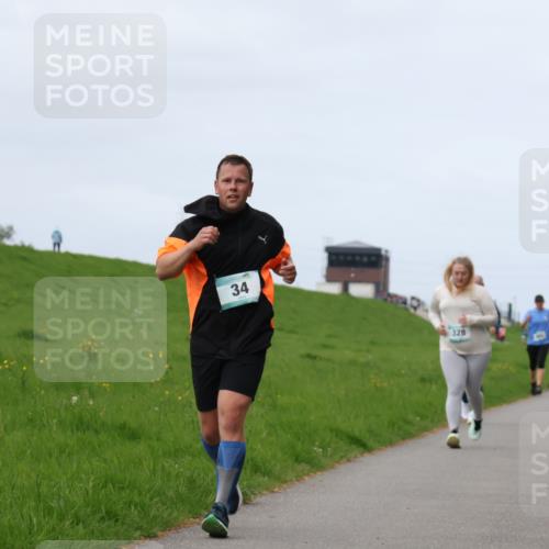 04.05.2025 - 8. Wedeler Halbmarathon Yannick Fuchs http://msf.ph/oto/7836374 04.05.2025 11:45:32 Laufen 34, 328 meine-sportfotos.de