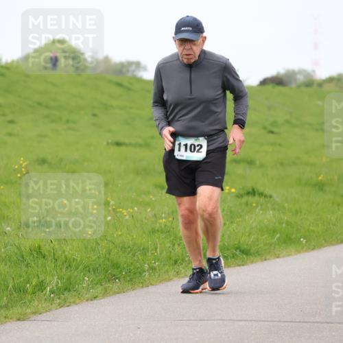 04.05.2025 - 8. Wedeler Halbmarathon Lena Gebhardt http://msf.ph/oto/7836381 04.05.2025 11:30:40 Laufen 1102, 8, 105 meine-sportfotos.de