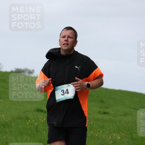 04.05.2025 - 8. Wedeler Halbmarathon Yannick Fuchs http://msf.ph/oto/7836408 04.05.2025 11:45:33 Laufen 34 meine-sportfotos.de