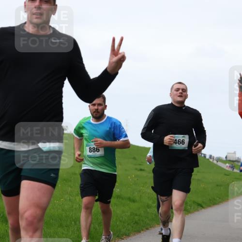 04.05.2025 - 8. Wedeler Halbmarathon Yannick Fuchs http://msf.ph/oto/7836421 04.05.2025 11:24:00 Laufen 886, 466, 164, 1141 meine-sportfotos.de