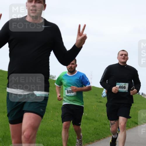 04.05.2025 - 8. Wedeler Halbmarathon Yannick Fuchs http://msf.ph/oto/7836425 04.05.2025 11:24:00 Laufen 886, 466, 164, 1141 meine-sportfotos.de