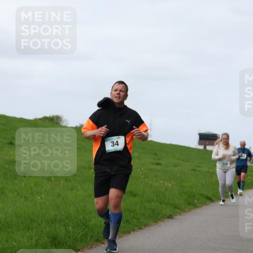 04.05.2025 - 8. Wedeler Halbmarathon Yannick Fuchs http://msf.ph/oto/7836431 04.05.2025 11:45:33 Laufen 34, 328 meine-sportfotos.de