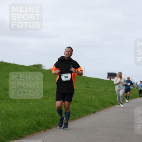 04.05.2025 - 8. Wedeler Halbmarathon Yannick Fuchs http://msf.ph/oto/7836433 04.05.2025 11:45:34 Laufen 34, 328 meine-sportfotos.de