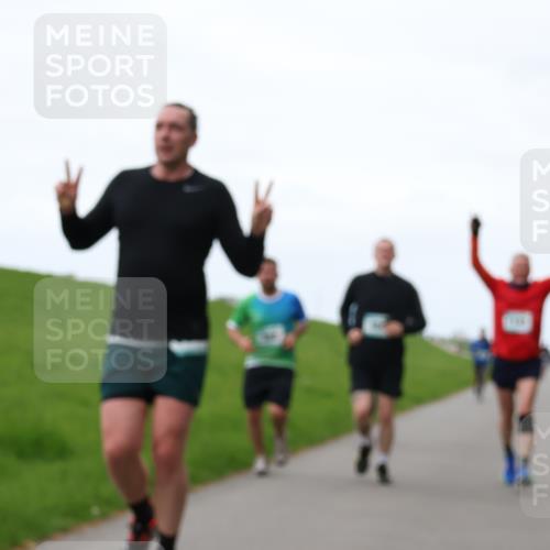 04.05.2025 - 8. Wedeler Halbmarathon Yannick Fuchs http://msf.ph/oto/7836435 04.05.2025 11:24:00 Laufen  meine-sportfotos.de