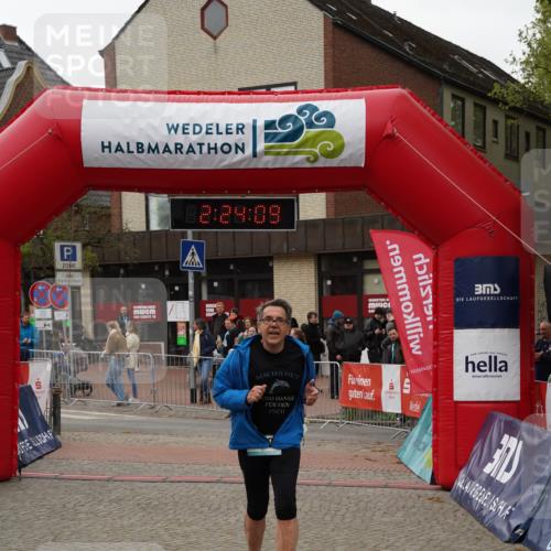 04.05.2025 - 8. Wedeler Halbmarathon Felixshl http://msf.ph/oto/7836453 04.05.2025 12:24:06 Ziel 239 meine-sportfotos.de