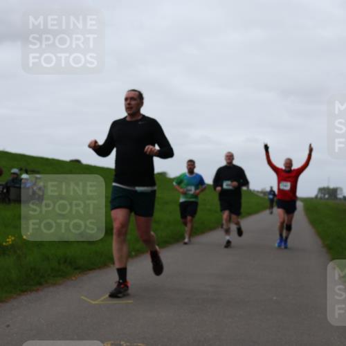 04.05.2025 - 8. Wedeler Halbmarathon Yannick Fuchs http://msf.ph/oto/7836456 04.05.2025 11:24:01 Laufen  meine-sportfotos.de