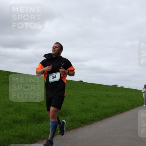 04.05.2025 - 8. Wedeler Halbmarathon Yannick Fuchs http://msf.ph/oto/7836497 04.05.2025 11:45:36 Laufen 34 meine-sportfotos.de